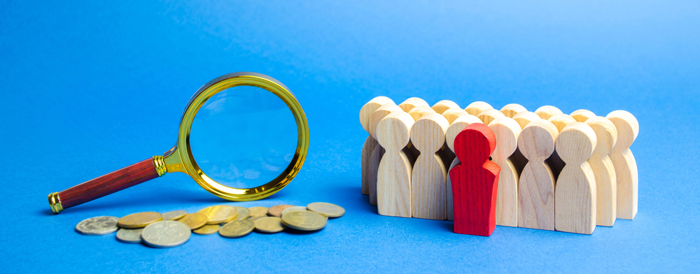 Comparison image displaying pay rates of different individuals, illustrating salary discrepancies and equity considerations